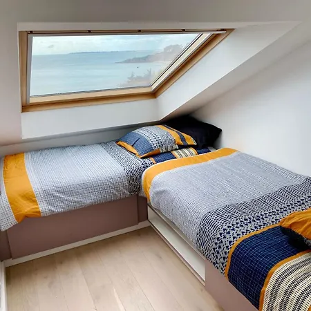 In Mit Grossem Balkon Und Meerblick By Interhome Apartment *