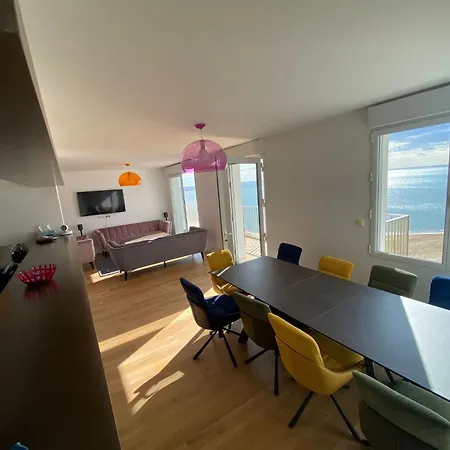 In Mit Grossem Balkon Und Meerblick By Interhome Apartment Pornichet